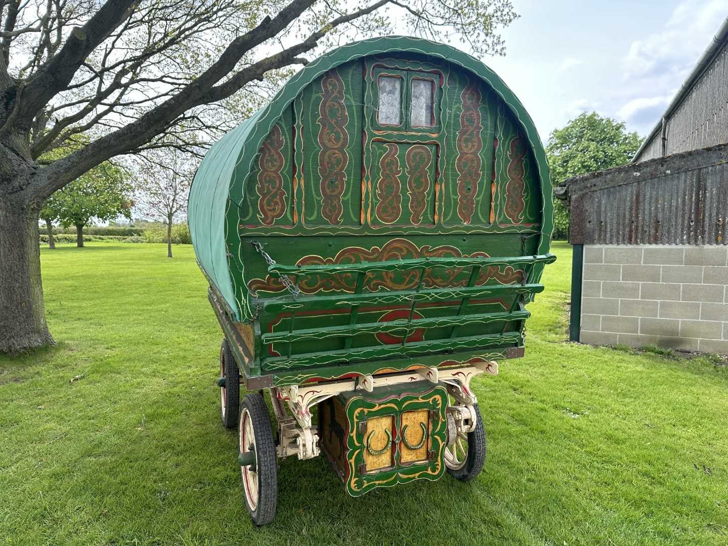 Charming child's bow top gypsy caravan - Image 11 of 22