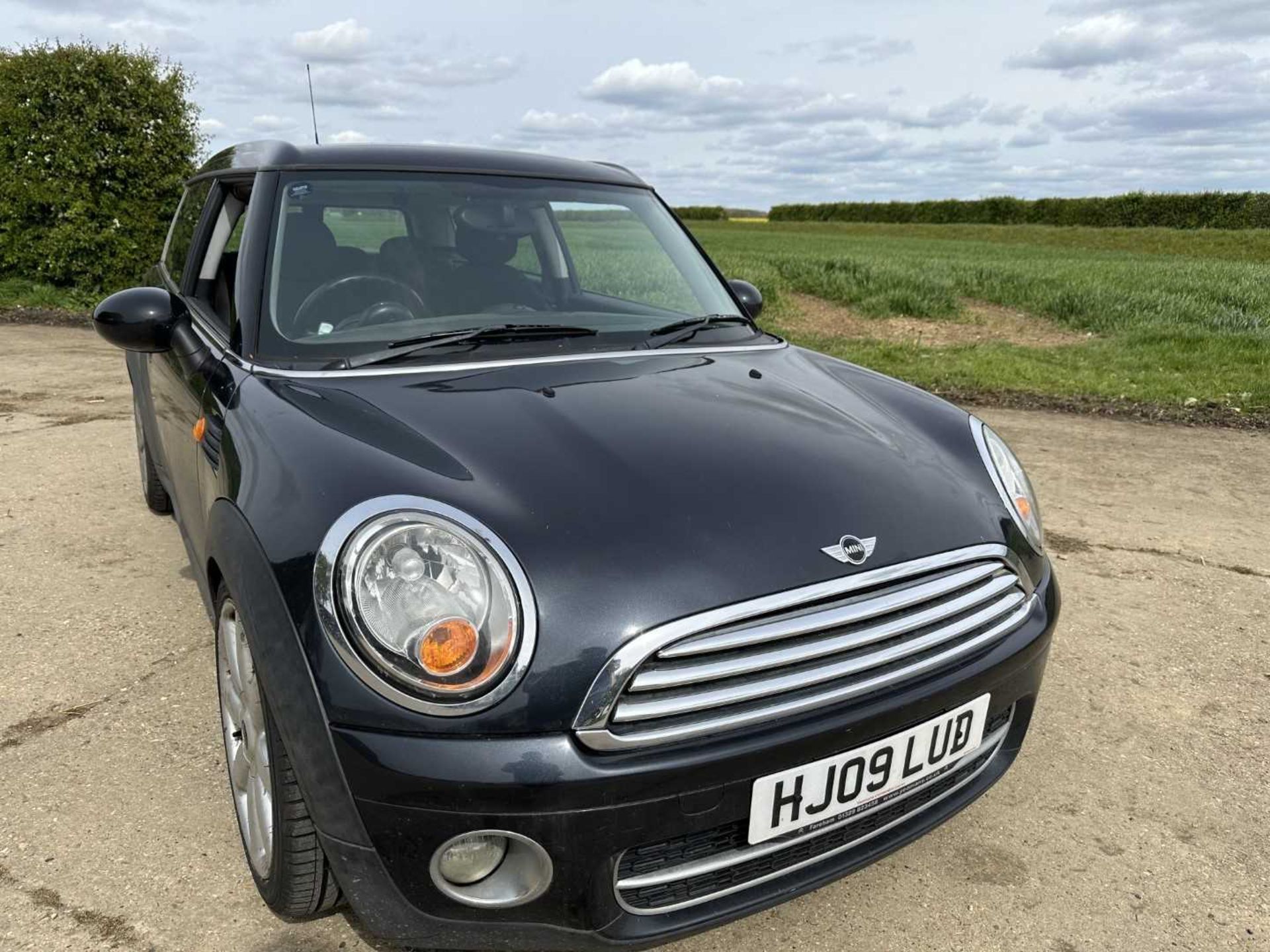 2009 Mini Cooper D Auto Clubman, estate, reg. no. HJ09 LUD