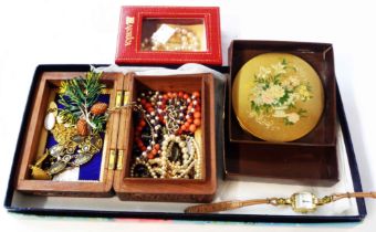 A small quantity of costume jewellery, wristwatch and a compact case