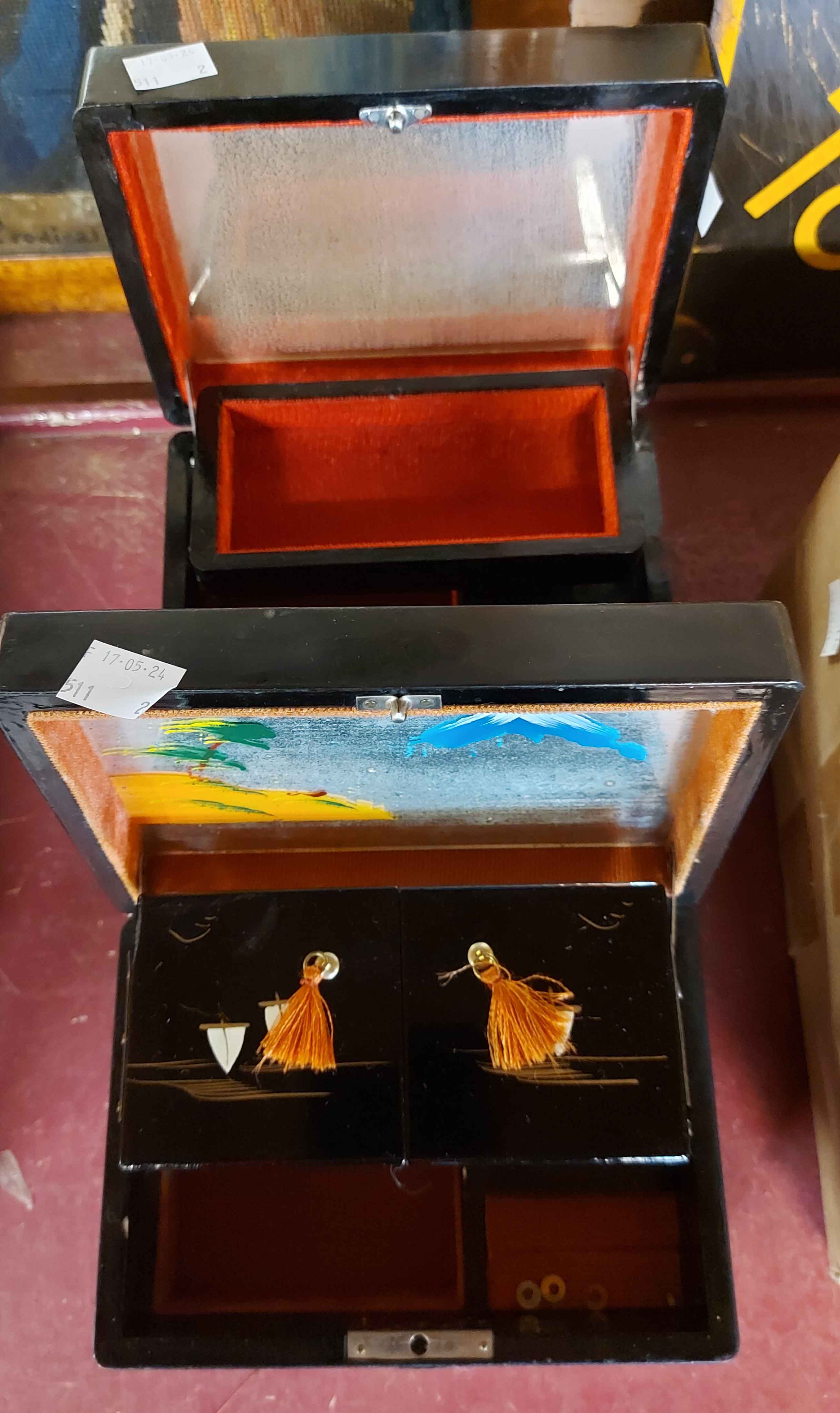 Two oriental lacquered jewellery boxes - Image 2 of 2
