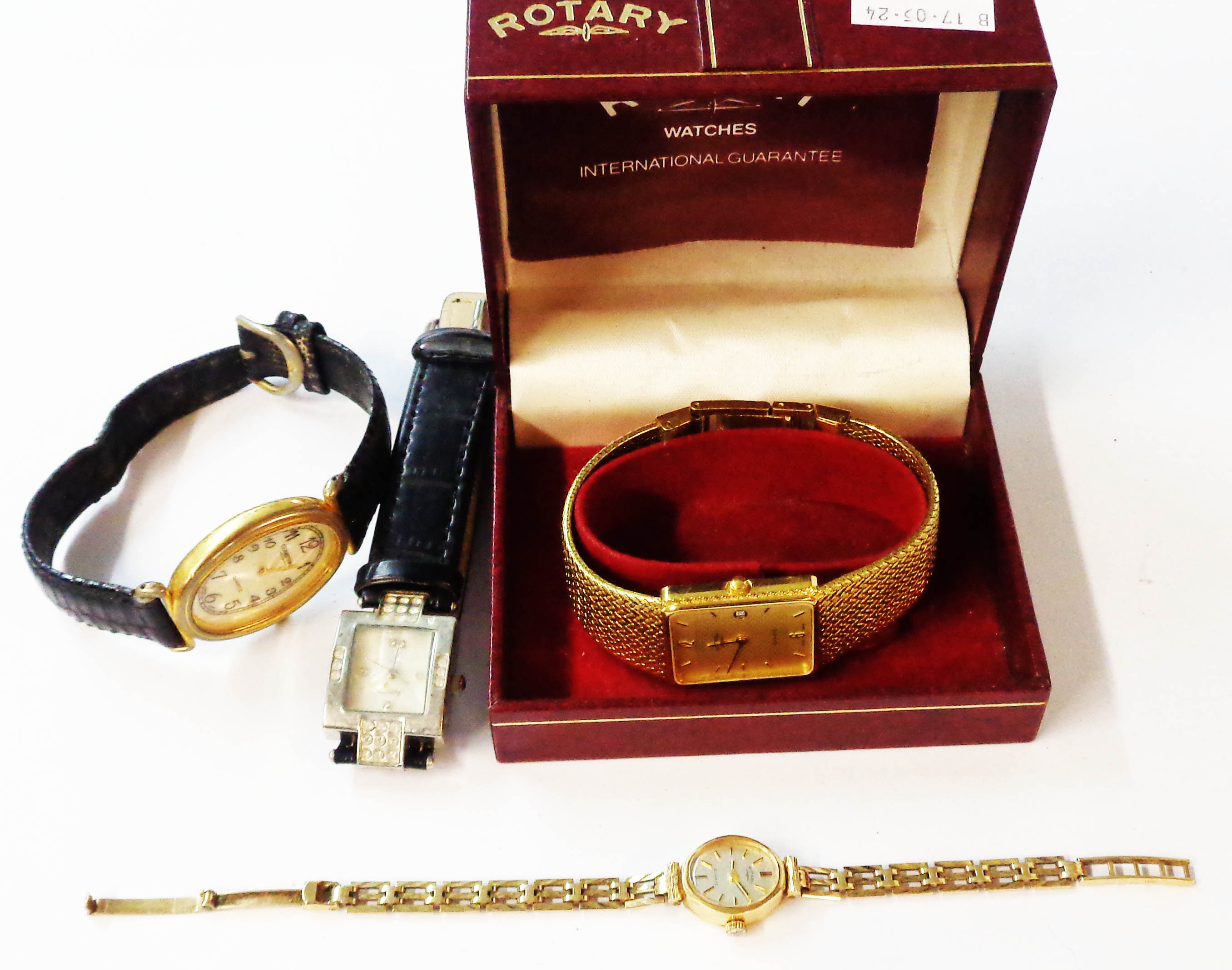 A 375 (9ct.) gold Rotary quartz lady's wristwatch with 9ct. bracelet - sold with a boxed Rotary