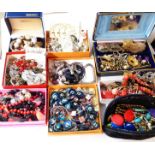 A box containing a quantity of cased and loose assorted costume jewellery including numerous