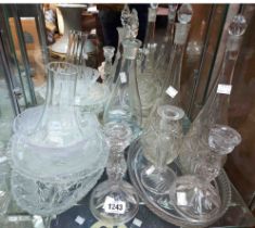 A quantity of glassware including bowls, vases, etc.