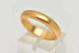 A 22CT GOLD POLISHED RING, approximate band width 4.3mm, hallmarked 22ct Birmingham, ring size N,