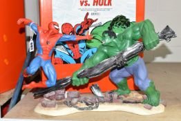 A BOXED ENESCO MARVEL 'SPIDER-MAN VS HULK' FIGURE GROUP, depicting the two superheroes in an