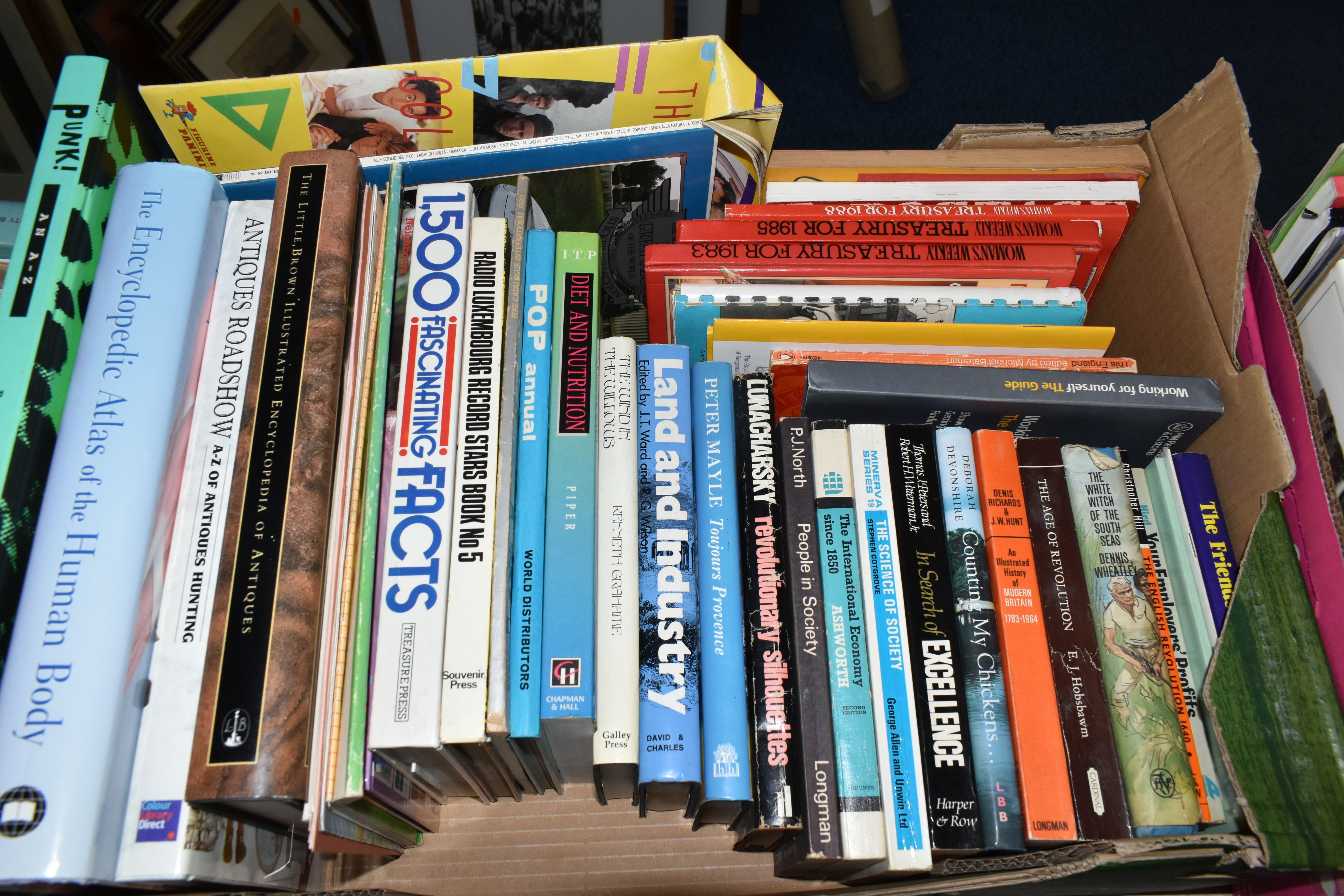 EIGHT BOXES OF ASSORTED BOOKS. mostly late 20th century hardbacks, subjects include art, philosophy, - Image 6 of 9