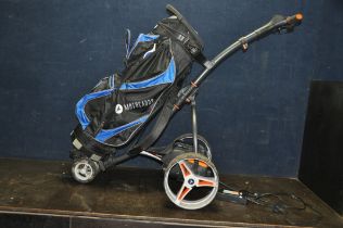 A MOTOCADDY S7REMOTE ELECTRIC GOLF TROLLEY AND BAG with one battery and charger (PAT pass and