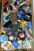 A COLLECTION OF ASSORTED KEY RINGS AND PIN BADGES, to include advertising, mainly beer and drink