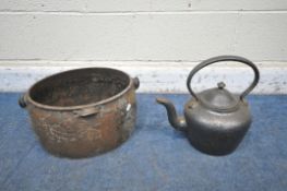 A CLARK AND CO CAST IRON OVAL GYPSY POT, with a single handle, width 43cm x depth 32cm x height