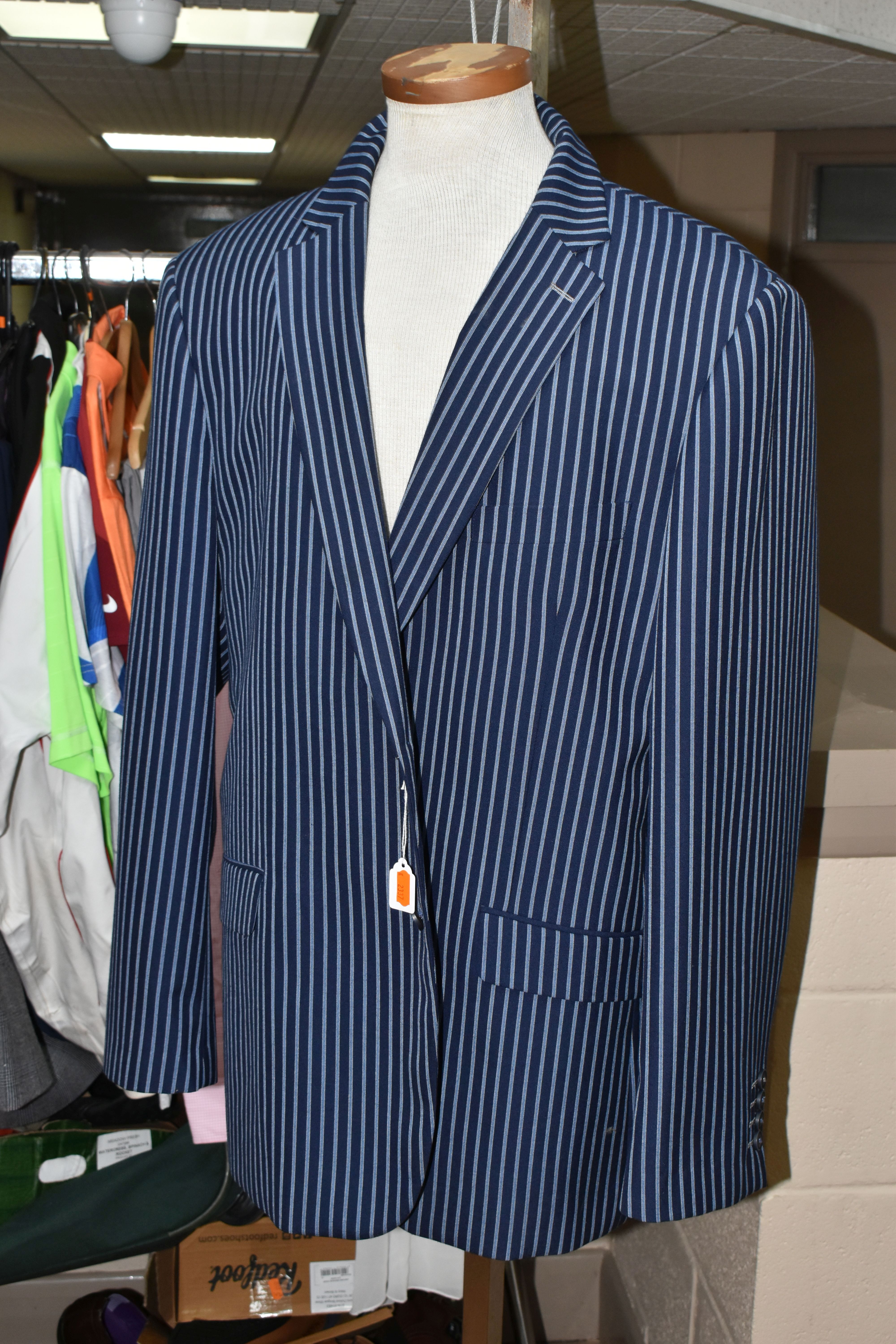 A QUANTITY OF GENTLEMEN'S CLOTHING AND ACCESSORIES, to include a Gurteen striped blazer, UK size - Image 2 of 17