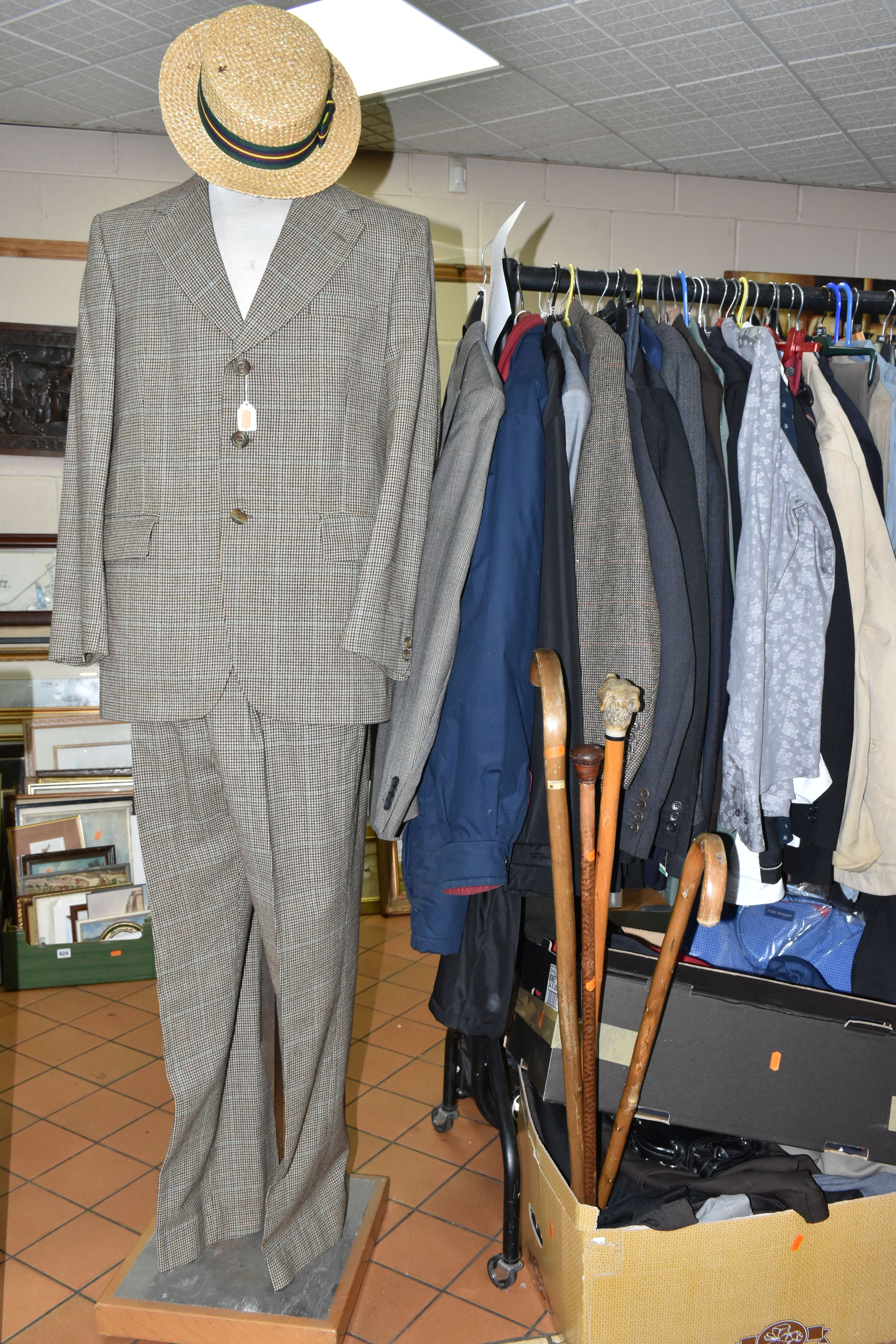 A LARGE QUANTITY OF GENTLEMEN'S CLOTHING AND ACCESSORIES, to include eight suits, rain jackets, - Image 2 of 19