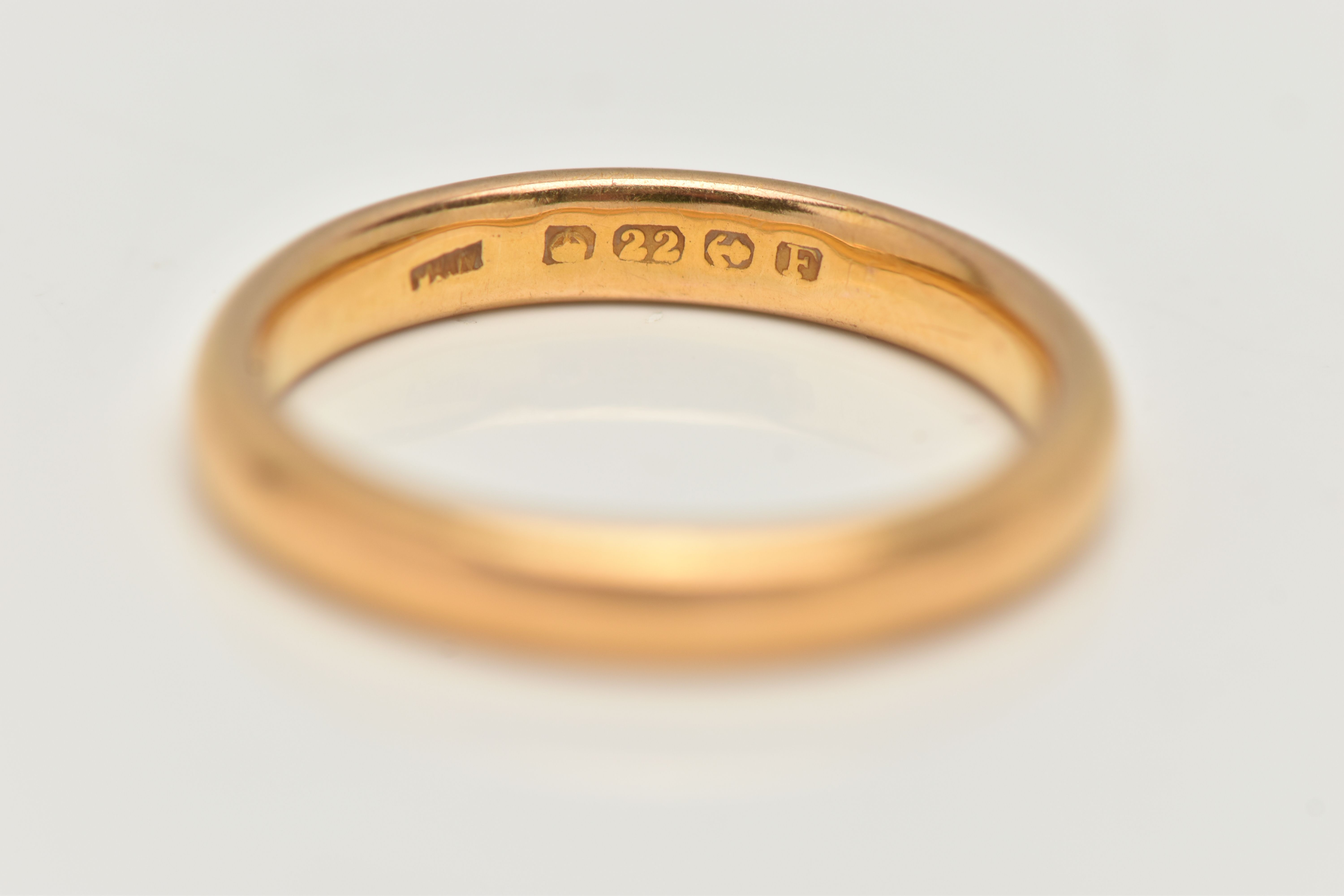 A 22CT GOLD BAND RING, polished band, approximate band width 3.1mm, hallmarked 22ct Birmingham, ring - Image 2 of 2