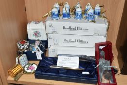 A ROYAL MAIL SILVER PEN AND OTHER ASSORTED ITEMS, a boxed ball point pen, signed 'Royal Mail',