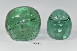 TWO NINETEENTH CENTURY GLASS DUMP WEIGHTS, one with three tier fountain inclusions, the other larger