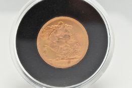 A GEORGE V FULL GOLD SOVEREIGN COIN, .916 fine, 22ct gold, 22.05mm diameter, 7.98 grams