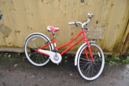 A PENDLETON LITTLETON LADIES BIKE with front basket, 14in frame. (Condition Report: some surface