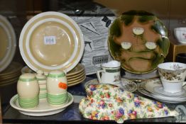 A QUANTITY OF NAMED AND UNNAMED DECORATIVE CERAMICS ETD, to include a Ridgway Homemaker dinner