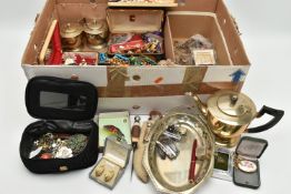 A BOX OF MISCELLANEOUS ITEMS AND COINS, to include a Parker pen with 14k nib, a broken ring