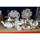 A GROUP OF ROYAL ALBERT 'OLD COUNTRY ROSES' PATTERN TEAWARE, comprising six dinner plates (all