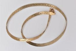 A 9CT GOLD FLAT HERRINGBONE CHAIN NECKLACE, textured pattern, fitted with a lobster clasp,