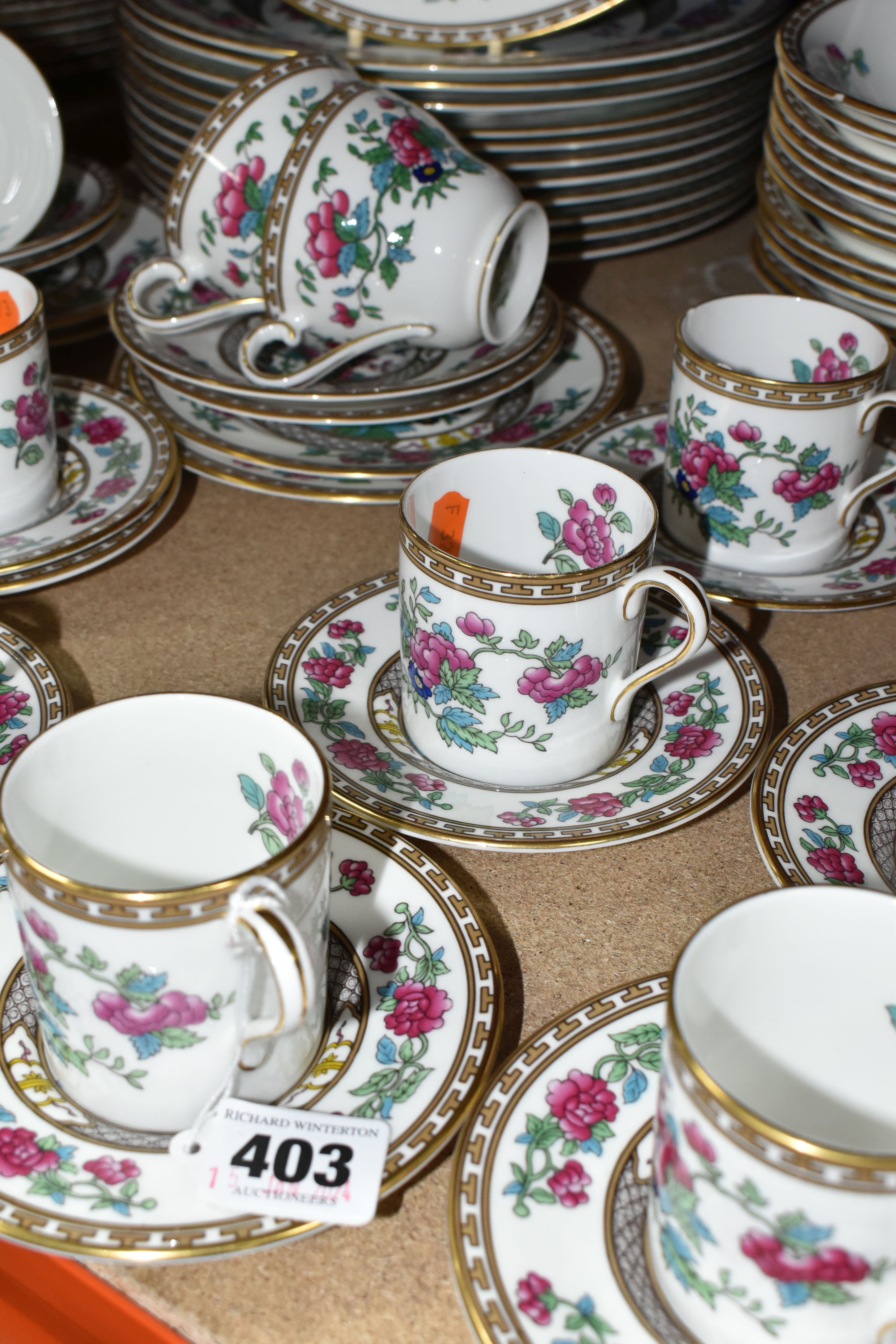 A QUANTITY OF AYNSLEY 'INDIAN TREE' PATTERN COFFEE AND DINNERWARE, comprising twelve dinner - Image 6 of 8