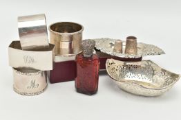 A SELECTION OF SILVER ITEMS, to include a small oval pierced dish, hallmarked Birmingham, a floral