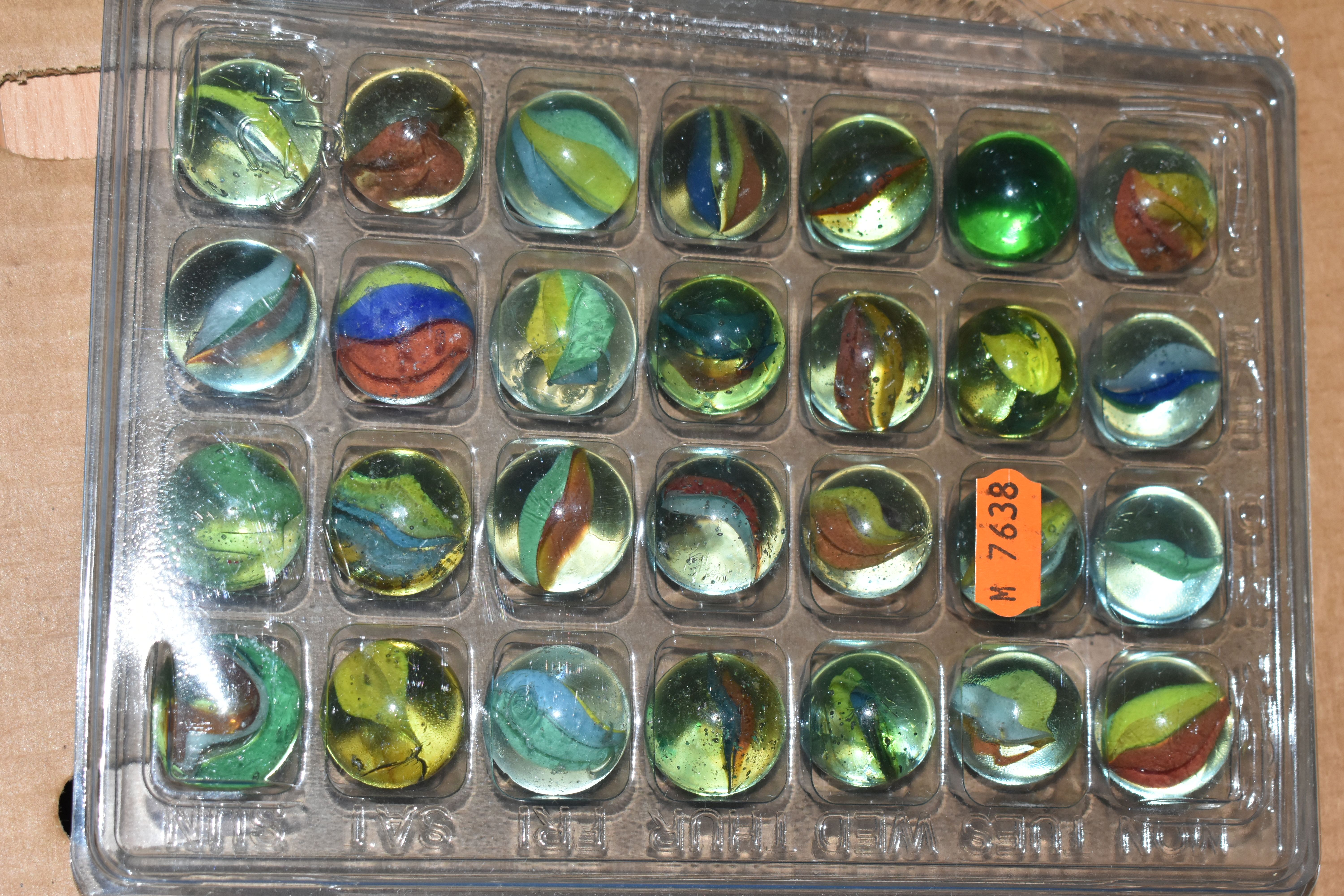 A COLLECTION OF ASSORTED MARBLES, various types and sizes, to include swirls, opaques, clears, - Image 11 of 14