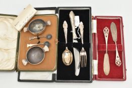 ASSORTED CASED SILVER TABLEWARE, to include a cased pair of butter knives, open work thistle