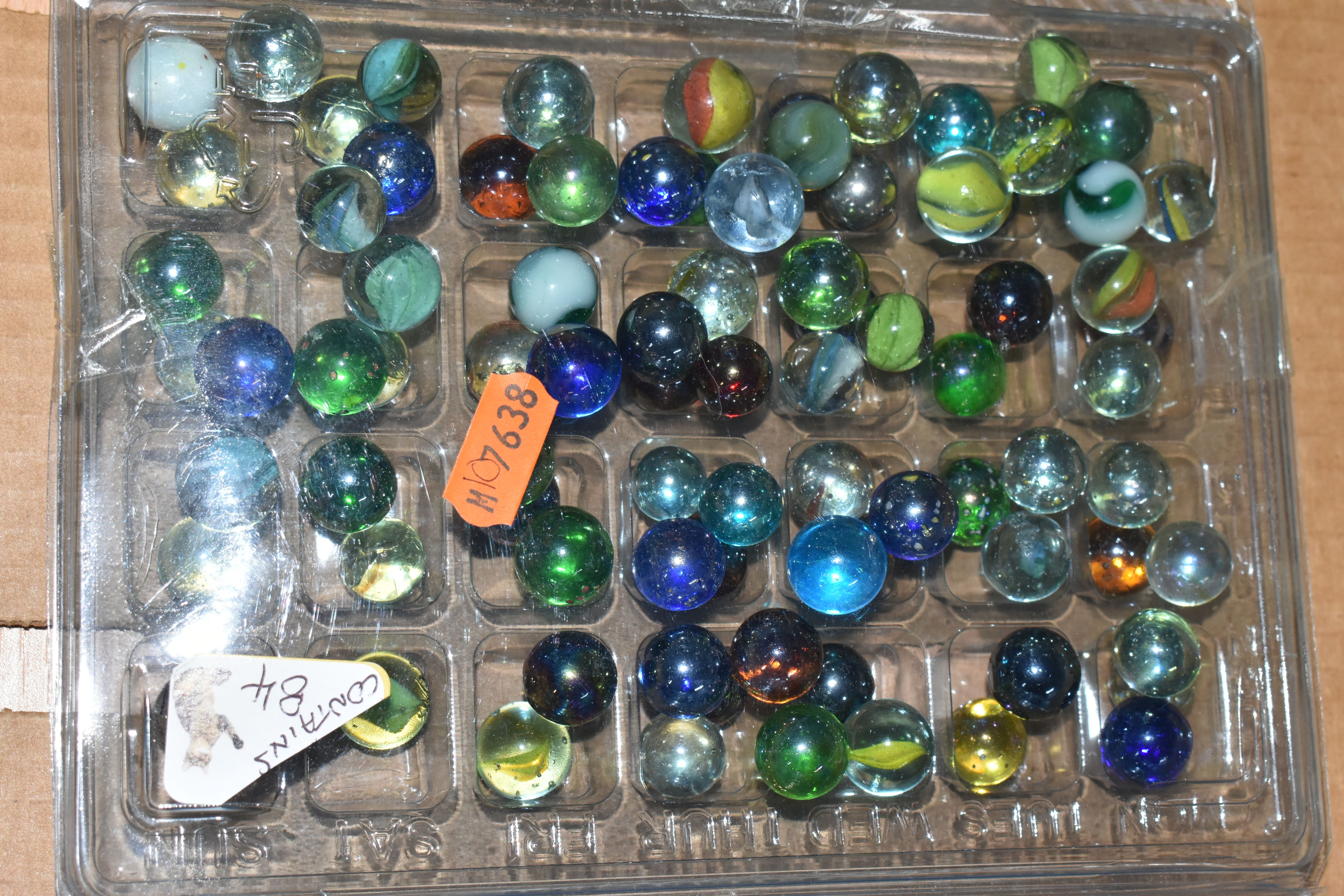 A COLLECTION OF ASSORTED MARBLES, various types and sizes, to include swirls, opaques, clears, - Image 12 of 14