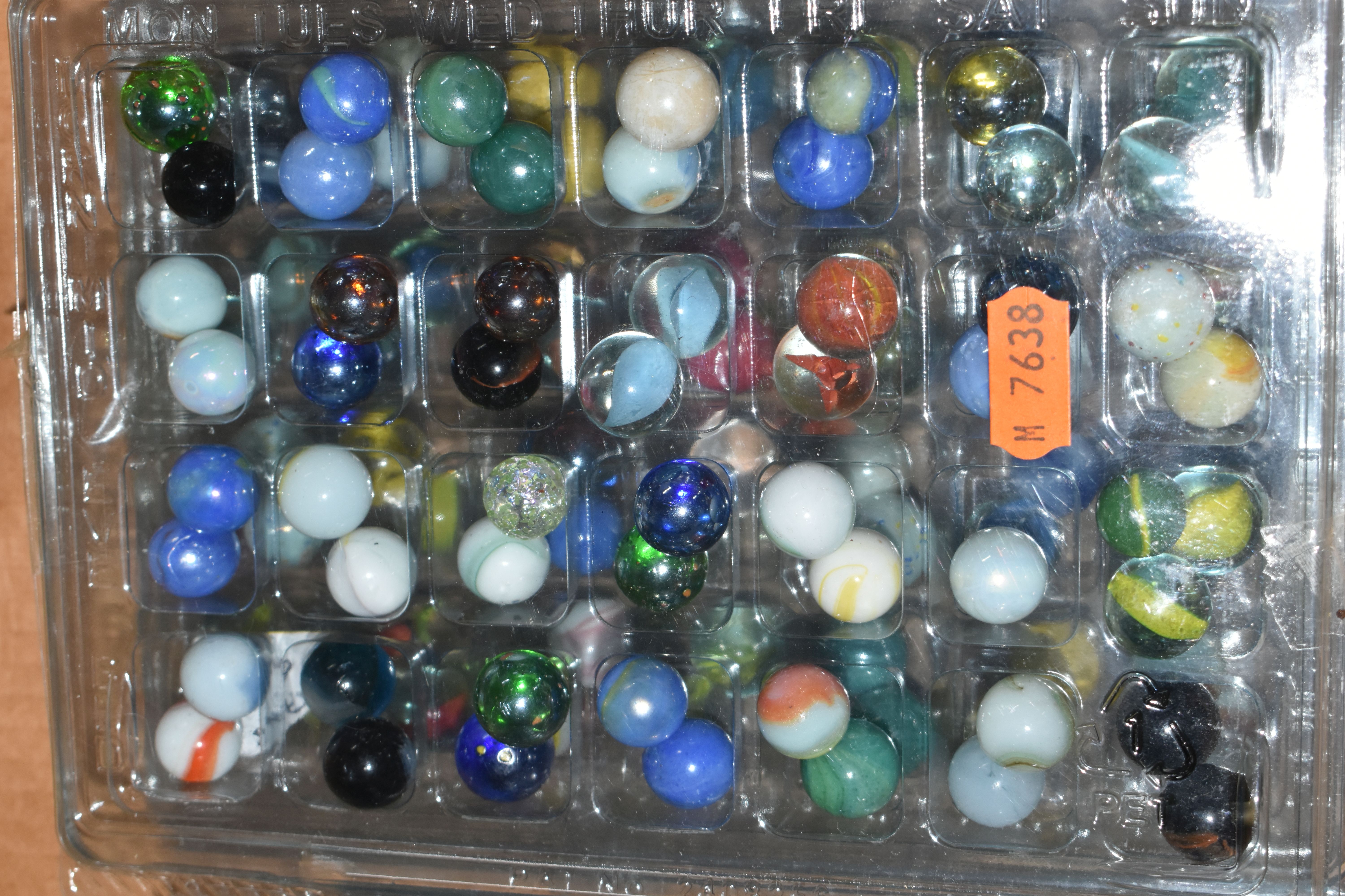 A COLLECTION OF ASSORTED MARBLES, various types and sizes, to include swirls, opaques, clears, - Image 13 of 14