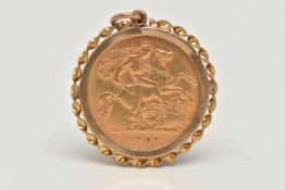 A MOUNTED HALF SOVEREIGN GOLD COIN, a 1907 half sovereign depicting George and the Dragon, Edward