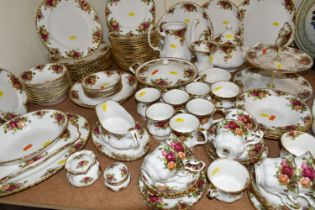 A QUANTITY OF ROYAL ALBERT OLD COUNTRY ROSES TEA AND DINNER WARES ETC, comprising twelve dinner