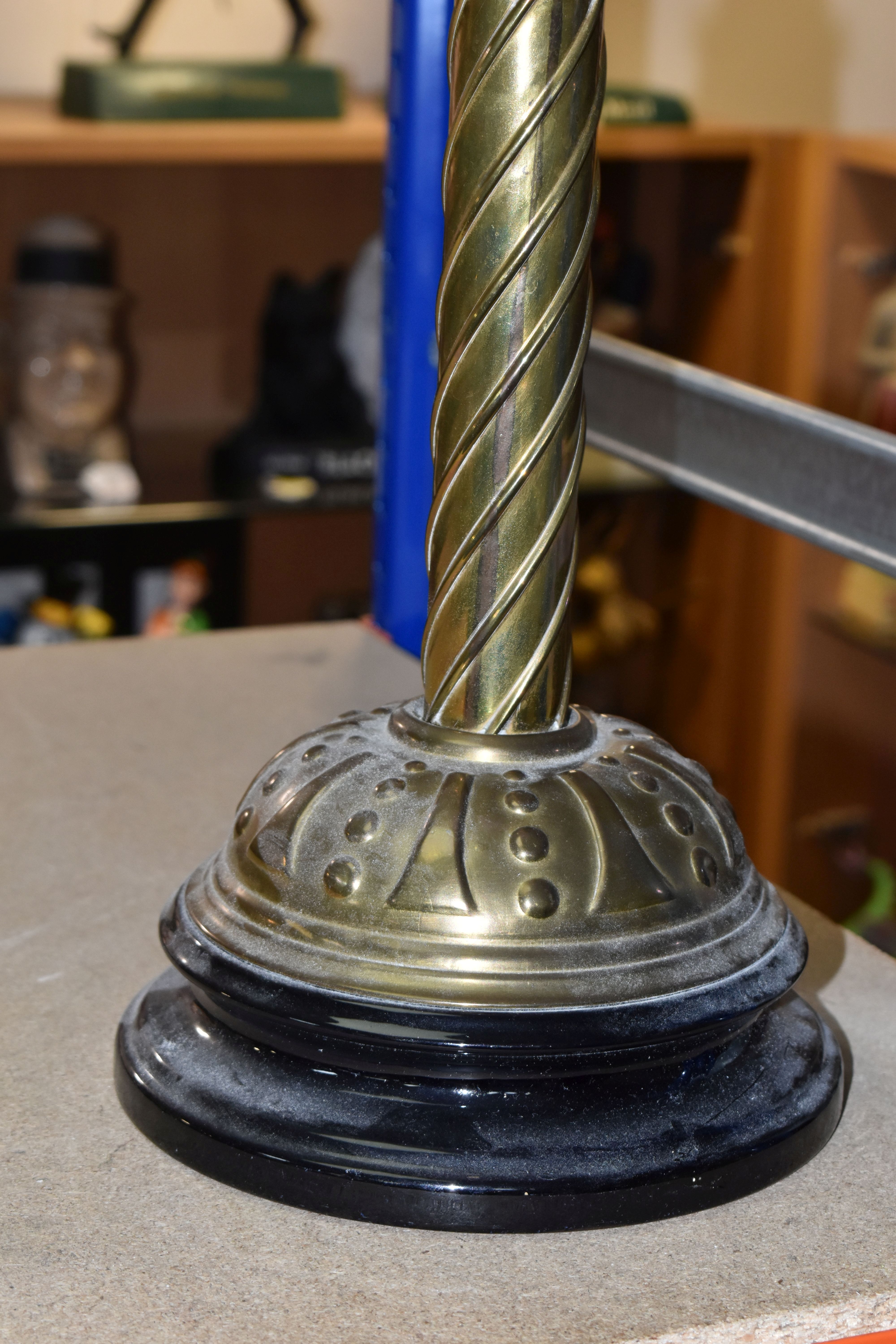 A TALL VICTORIAN BRASS OIL LAMP, with a pink glass reservoir, clear to cranberry frilled shade, - Image 3 of 7