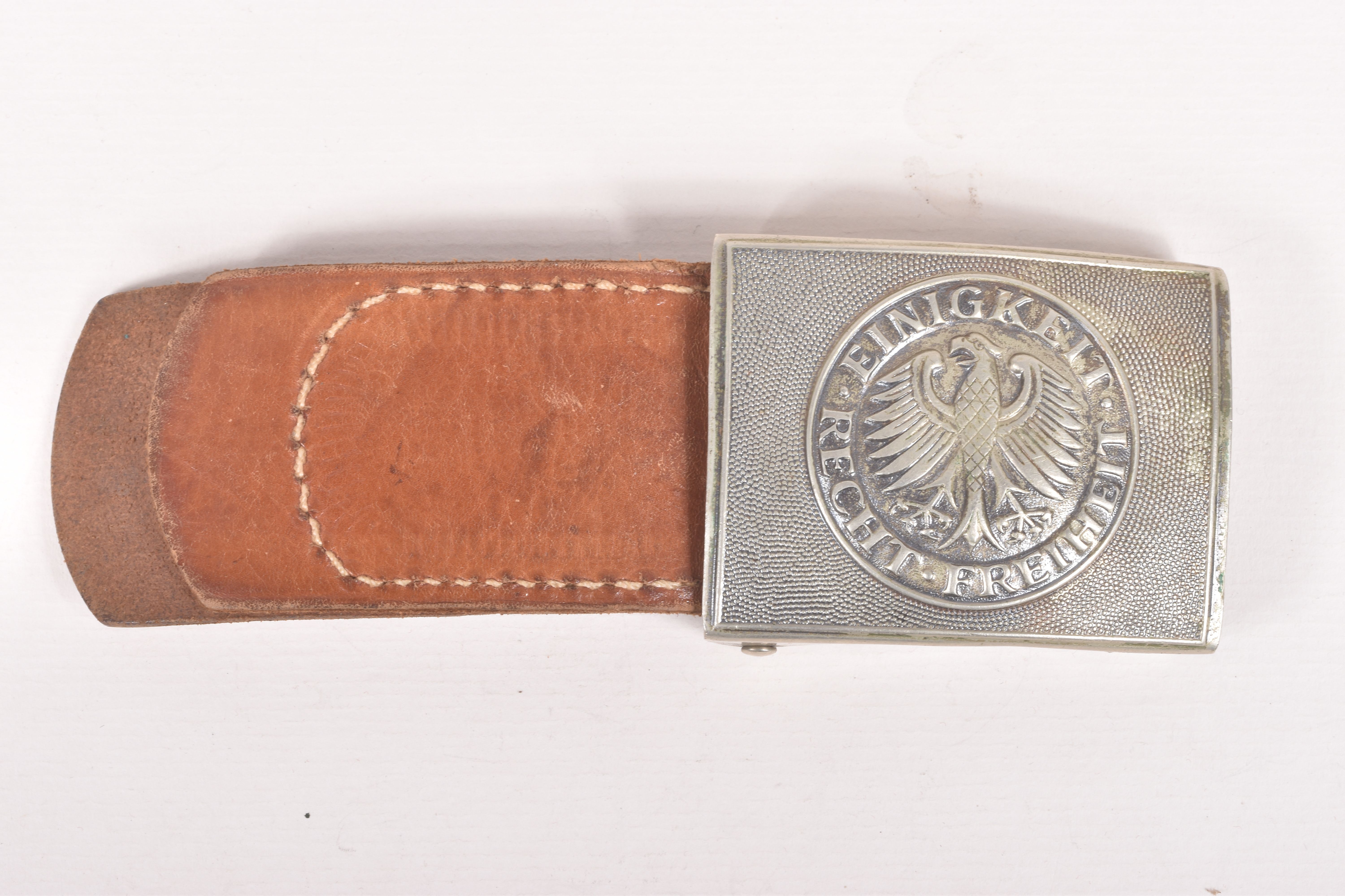 A WWII ERA SMALL JAPANESE FLAG AND A GERMAN BELT BUCKLE, the flag is distressed and the vendor - Image 4 of 6