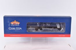 A BOXED OO GAUGE BACHMANN BRANCHLINE MODEL RAILWAYS Class G2A Super D 0-8-0, no. 49106 in BR Black