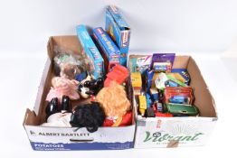 A QUANTITY OF ASSORTED TOYS AND SOFT TOYS ETC., to include boxed Playskool Major Morgan The