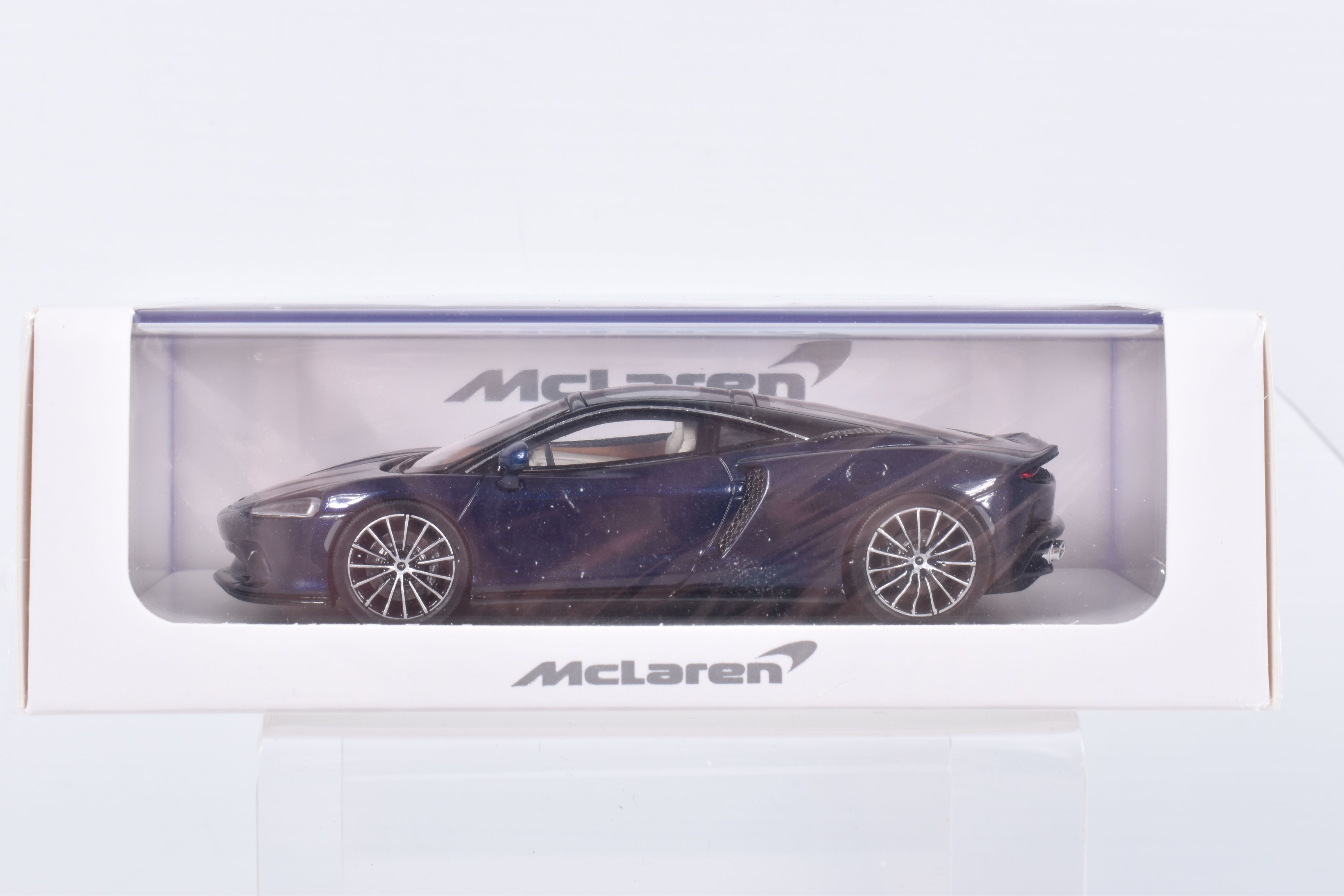 FIVE BOXED MCLAREN 1:43 SCALE MODELS to include a Welly McLaren GT in Bronze, a McLaren GT 2019 in - Image 6 of 17