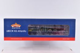 A BOXED OO GAUGE BACHMANN BRANCHLINE MODEL RAILWAY Class H2 Atlantic 4-4-2, no. 2421 'South