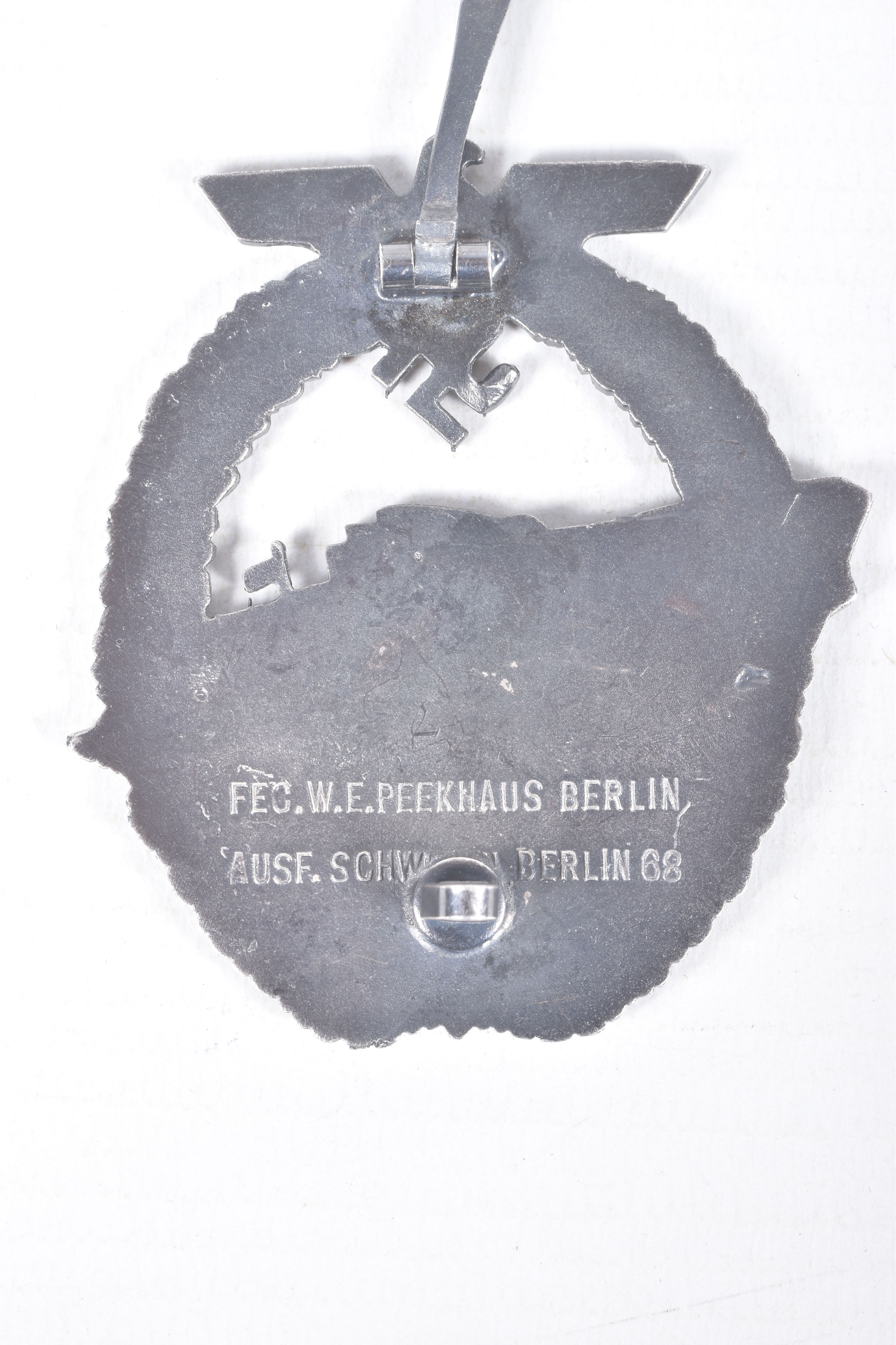 A GERMAN NAVY KRIEGSMARINE FAST ATTACK CRAFT WAR BADGE, this is solid backed and has the makers name - Image 4 of 4