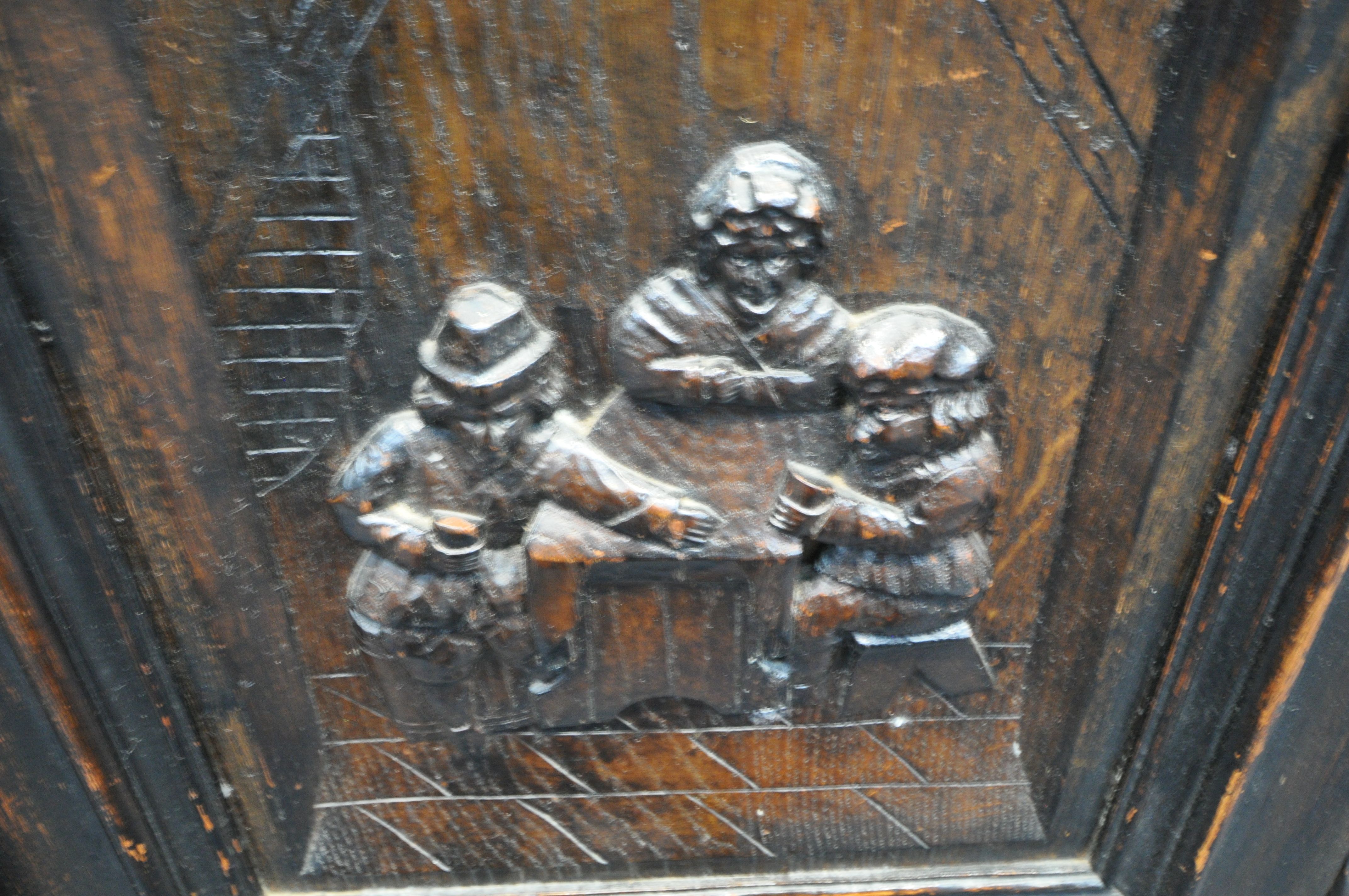 AN EARLY 20TH CENTURY OAK CONTINENTAL MIRROR BACK SIDEBOARD, fitted with an arrangement of lion - Image 11 of 15