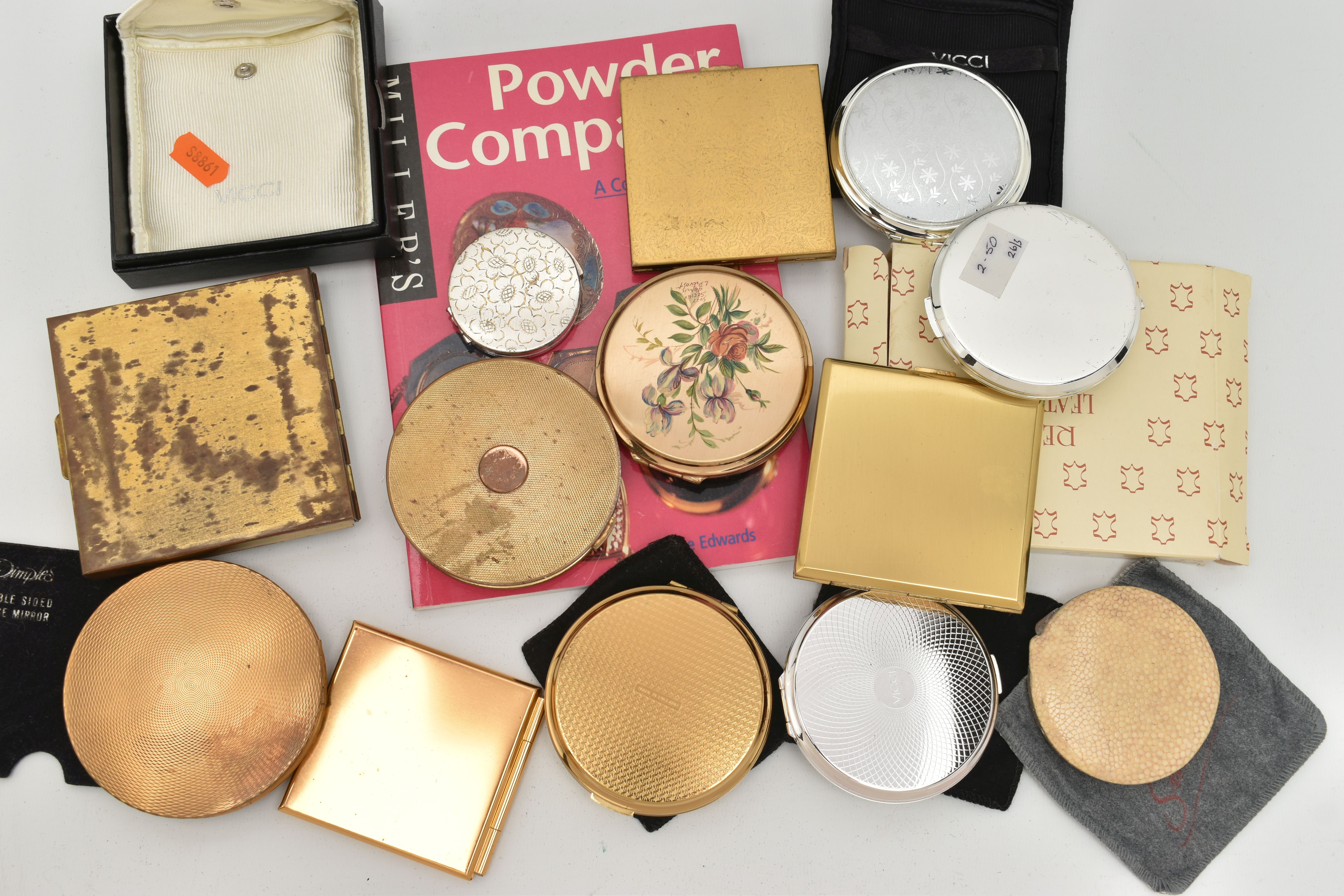 ELEVEN ASSORTED VINTAGE AND MODERN POWDER COMPACTS, A MILLER'S COLLECTOR'S GUIDE TO POWDER - Image 2 of 2