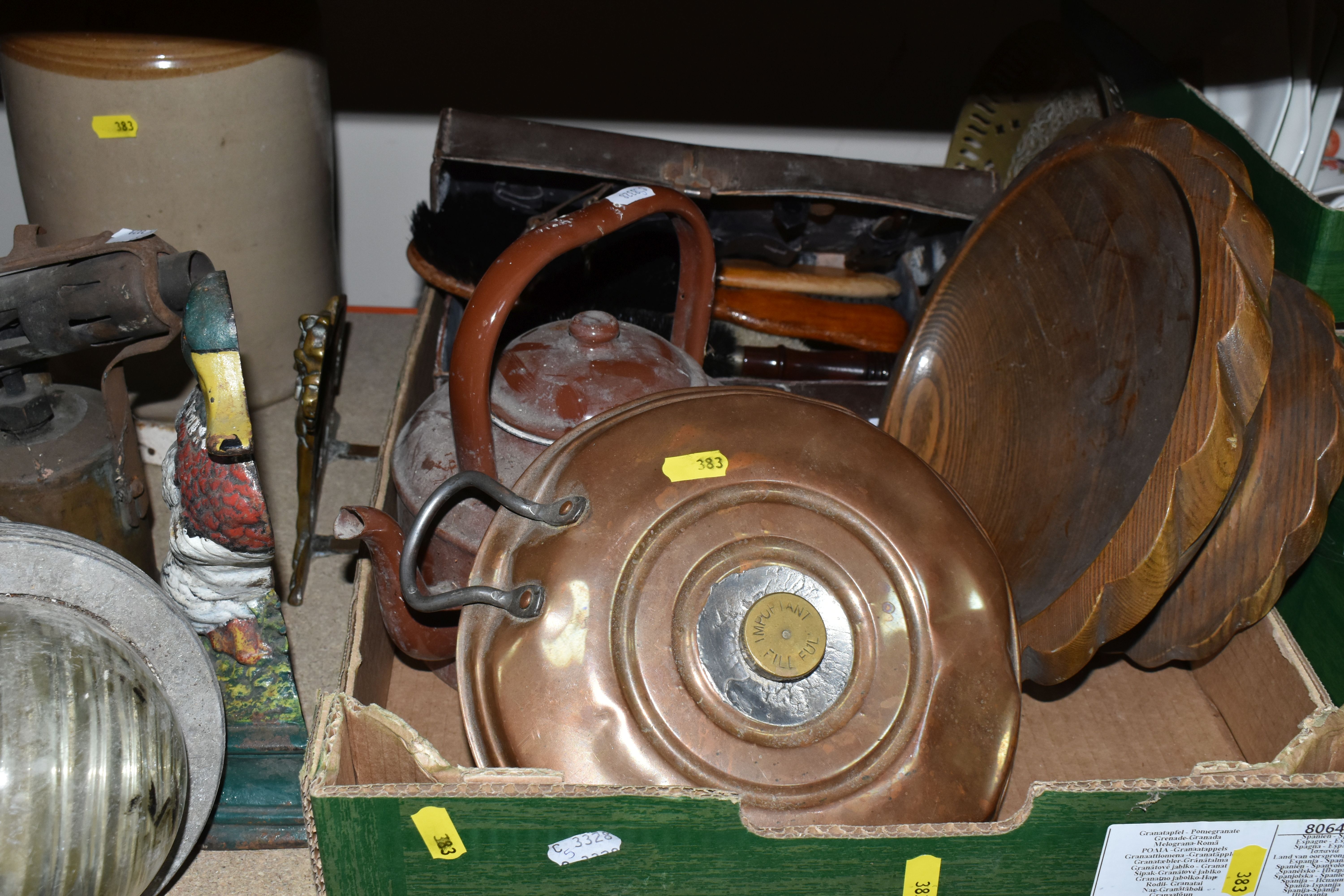 THREE BOXES OF MISCELLANEOUS SUNDRIES, to include a Brevette 'Roamer' wrist watch 215999-180459 ( - Image 5 of 8