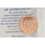 A TIMOTHY NOAD JUBILEE SHIELD 2002 22CT FULL GOLD SOVEREIGN COIN, 75,264 mintage, Elizabeth II, 7.98