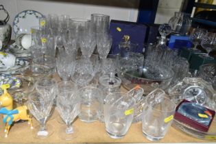 A QUANTITY OF CUT CRYSTAL AND GLASSWARE, comprising a boxed Dartington Crystal vase, two boxed