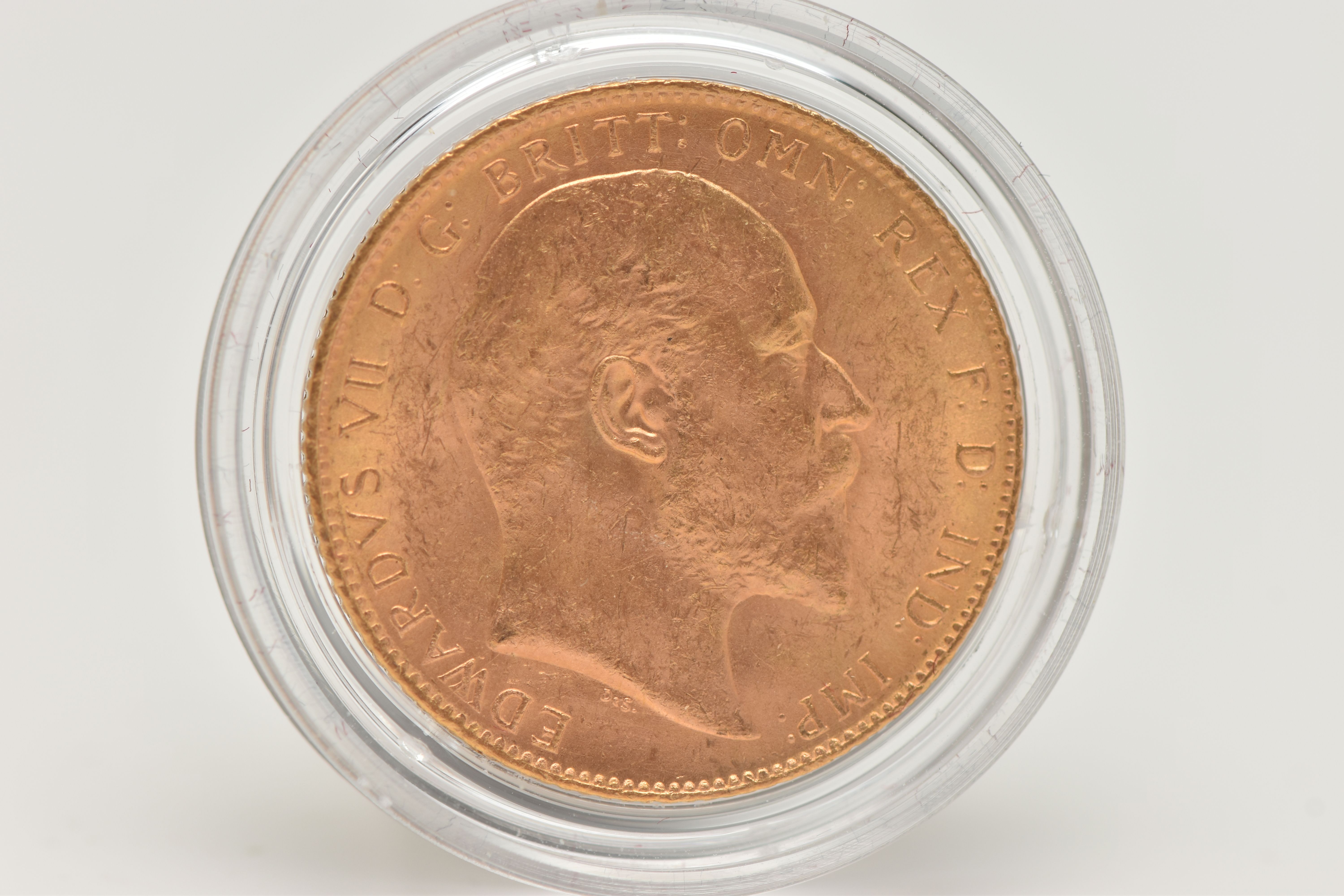 A FULL 22CT GOLD SOVEREIGN COIN 1904 LONDON MINT EDWARD VII, 7.98 grams, .916 fine, 22.05mm - Image 2 of 2