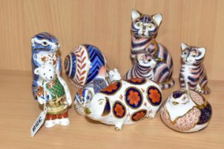A COLLECTION OF ROYAL CROWN DERBY IMARI PAPERWEIGHTS, comprising two Kittens introduced 1990, one