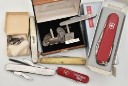 A SELECTION OF PENKNIVES AND CUFFLINKS, to include six penknives including Henley, Gerlach,