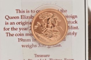 A BOXED 2006 ELIZABETH II, 22CT GOLD HALF SOVEREIGN COIN, 3.99 grams, 19mm, in blister pack with box