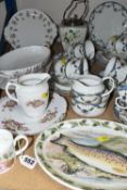 A GROUP OF TEA WARE AND CERAMICS, comprising a Sutherland china tea set, pattern 1843 comprising two