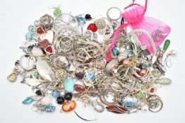 A BAG OF ASSORTED JEWELLERY, to include a selection of white metal earrings, rings and chains,
